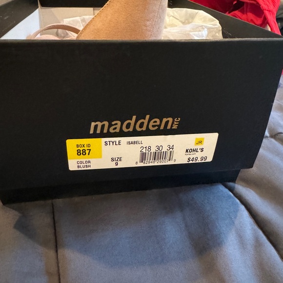 NEW low heels - Picture 3 of 3